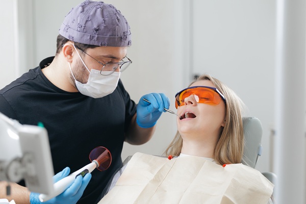 How Laser Dentists Repair Cavities And Gum Disease Without Drills And Scalpels